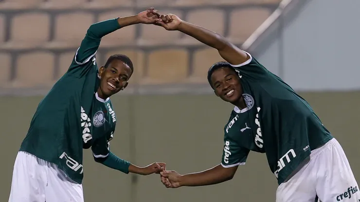 Foto: (Site Oficial Palmeiras/Divulgação) - Estêvão Willian e Endrick são algumas das grandes promessas da base do Palmeiras
