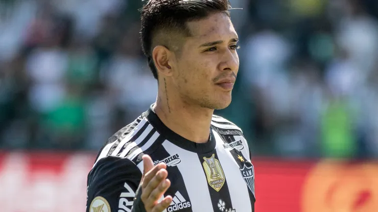 Foto: (Robson Mafra/AGIF) - Zaracho concedeu entrevista coletiva no Atlético nesta terça (4)
