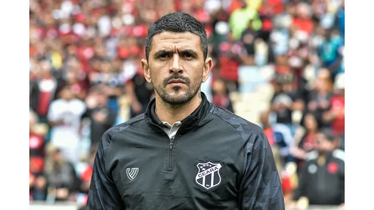 Foto: (Thiago Ribeiro/AGIF) - Para permanecer na elite do futebol brasileiro, Lucho González precisa melhorar o aproveitamento do Ceará em casa
