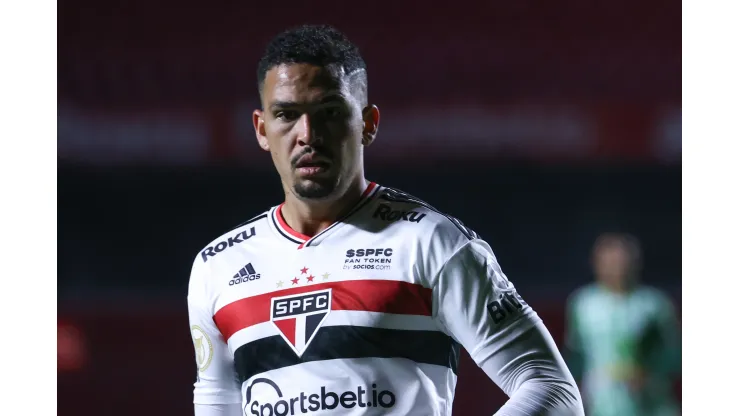 Foto: Marcello Zambrana/AGIF - Luciano vira assunto na torcida do São Paulo
