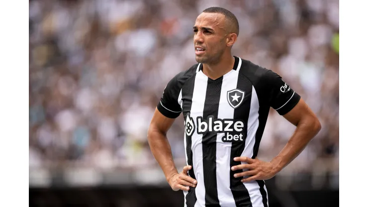 Foto: (Jorge Rodrigues/AGIF) - Marçal avaliou a derrota do Botafogo nesta terça (1)
