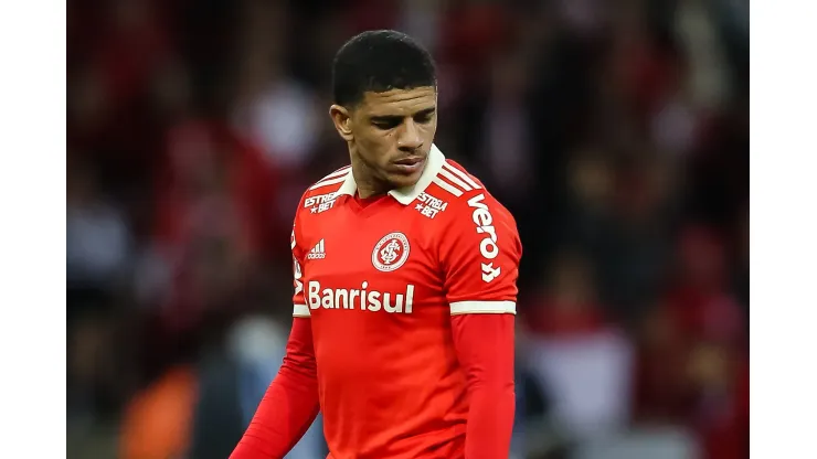 Foto: (Pedro H. Tesch/AGIF) - Taison pode estar de saída do Internacional
