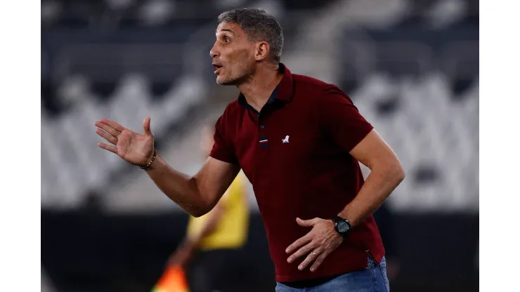 Buda Mendes/ Getty Images- Juan Pablo Vojvoda, técnico do Fortaleza
