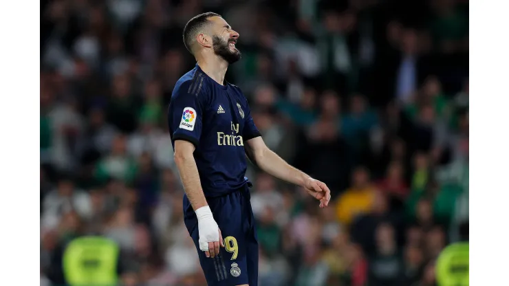 Fran Santiago/ Getty Images- Karim Benzema, atacante do Real Madrid e da França
