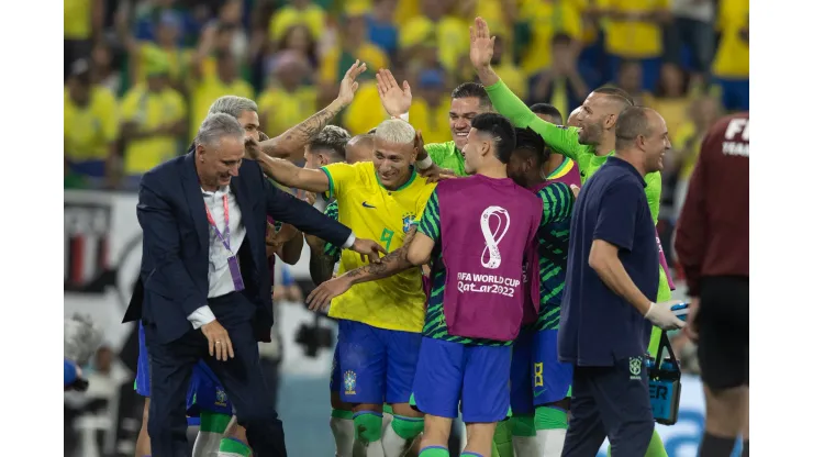 Foto: (Lucas Figueiredo/CBF) - Richarlison contagiou Tite na Seleção Brasileira com a dança do pombo
