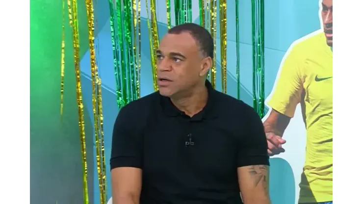 Foto: Reprodução YouTube/ TV Bandeirantes - Denilson rebate fala de Keane sobre a Seleção Brasileira
