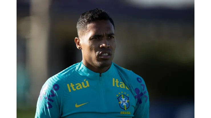 Foto: Lucas Figueiredo/CBF - Alex Sandro se recupera de lesão no quadril
