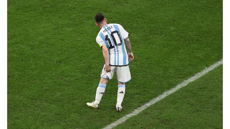 Photo by Julian Finney/Getty Images - Messi sentiu dores na posterior da coxa durante a vitória sobre a Croácia
