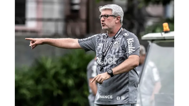 Foto: Ivan Storti/Santos FC - Odair tem desfalque em treino do Santos
