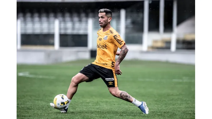 Foto: Ivan Storti/Santos FC - Tatuagem de Carabajal chama a atenção no Santos
