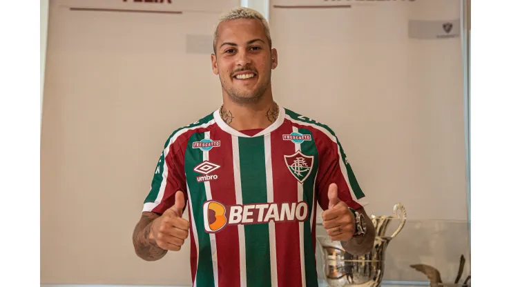 Foto: (Marcelo Gonçalves/Fluminense F.C.) - Guga deixou o Atlético para assinar com o Fluminense
