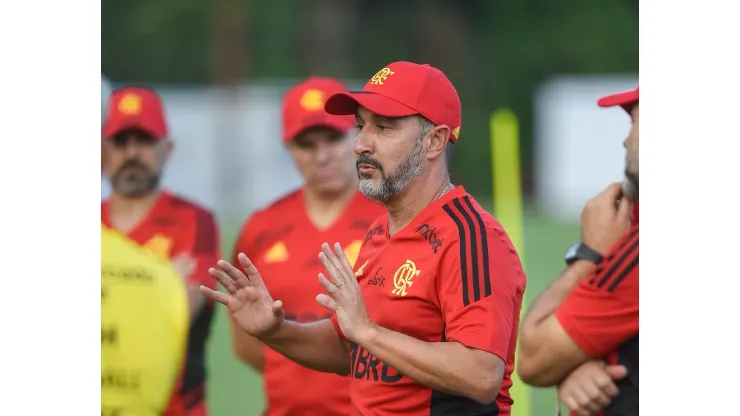 Foto: (Marcelo Cortes/CRF) - O Internacional quer levar dois reforços ligados ao Flamengo de Vítor Pereira
