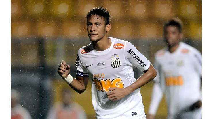 Foto: (Mauro Horita/AGIF) - Uma joia do Botafogo na Copinha foi comparado a Neymar, ex-Santos, nesta terça (3)
