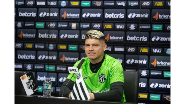 Foto: (Felipe Santos/Ceará SC) - Alfredo Aguilar foi apresentado pelo Ceará nesta quinta (5)
