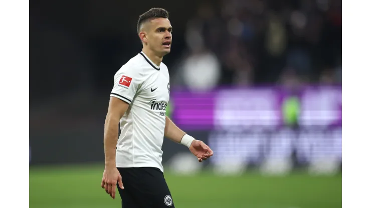 FRANKFURT AM MAIN, GERMANY - JANUARY 21: Rafael Borre of Eintracht Frankfurt reacts during the Bundesliga match between Eintracht Frankfurt and FC Schalke 04 at Deutsche Bank Park on January 21, 2023 in Frankfurt am Main, Germany. (Photo by Alex Grimm/Getty Images)
