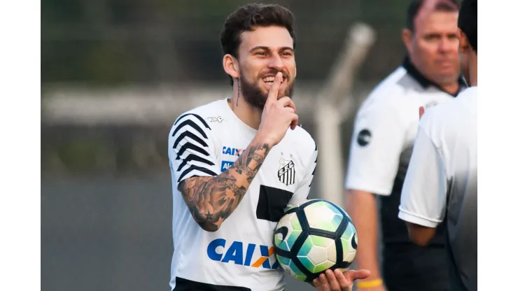 Foto: (Ivan Storti/Santos FC) - Lucas Lima está próximo de voltar ao Santos
