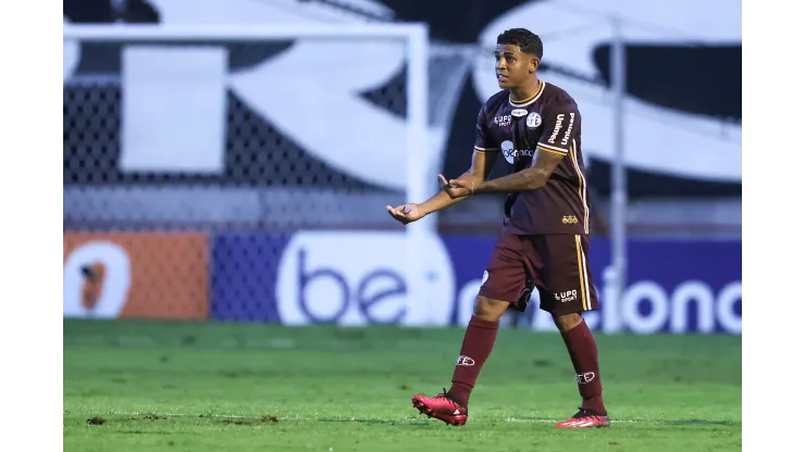 Foto: Marcello Zambrana/AGIF - Kennedy vira assunto no Fluminense
