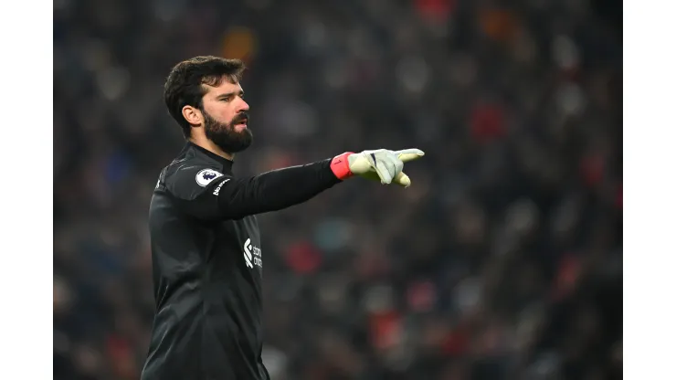 Michael Regan/Getty Images- Alisson Becker, goleiro do Liverpool
