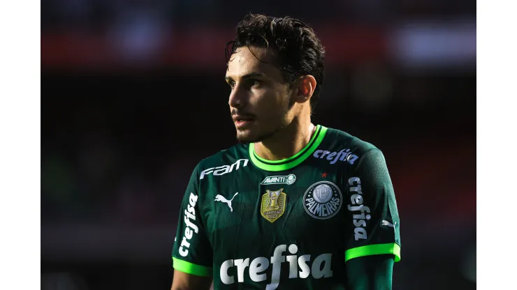 Foto: Marcello Zambrana/AGIF - Veiga vem se destacando pelo Palmeiras em 2023
