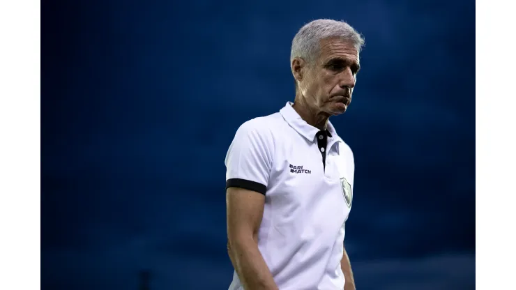 Jorge Rodrigues/AGIF- Luís Castro, técnico do Botafogo
