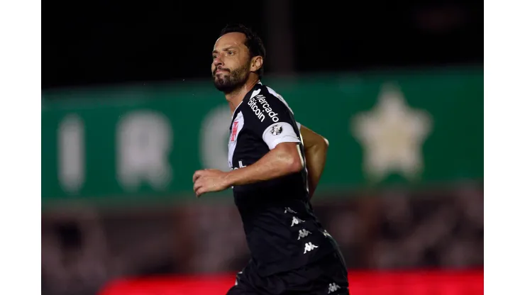 Foto: Daniel RAMALHO/VASCO - Nenê comenta sobre renovação com o Vasco.
