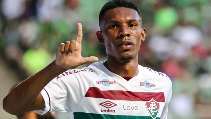 "Após chegada de Lelê"; Fluminense acerta saída de atacante para clube da Série D