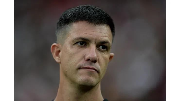 RJ - Rio de Janeiro - 05/03/2023 - CARIOCA 2023, FLAMENGO X VASCO - Mauricio Barbieri tecnico do Vasco durante partida contra o Flamengo no estadio Maracana pelo campeonato Carioca 2023. Foto: Thiago Ribeiro/AGIF
