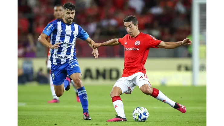 Pedro H. Tesch/AGIF- Inter e CSA no duelo de ida da Copa do Brasil 2023.
