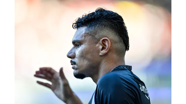 Foto: Thiago Ribeiro/AGIF - Além de Tiquinho, torcida exalta outro titular do Botafogo
