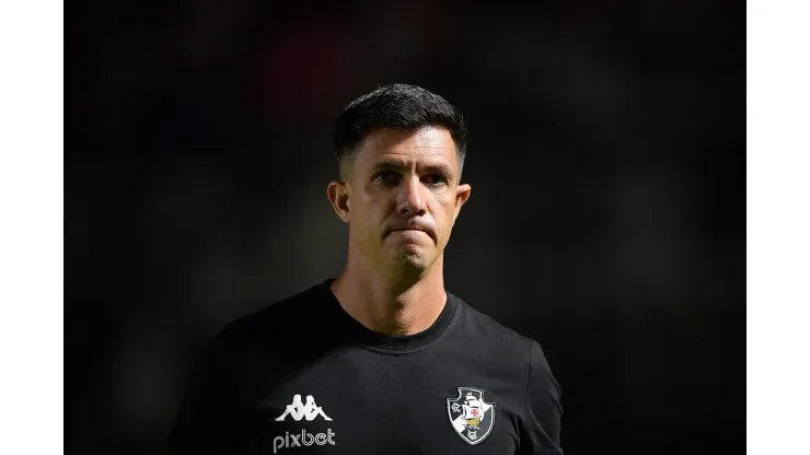 Foto: Thiago Ribeiro/AGIF - Barbieri pode perder uma peça importante do Vasco antes mesmo do que era esperado.
