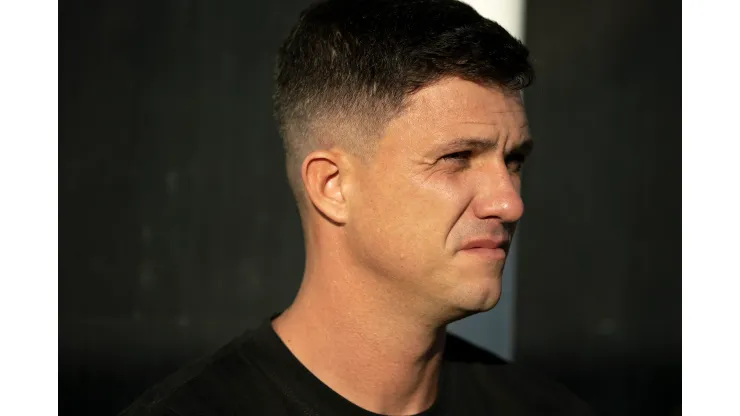 RJ - RIO DE JANEIRO - 14/05/2023 - BRASILEIRO A 2023, VASCO X SANTOS - Mauricio Barbieri tecnico do Vasco durante partida contra o Santos no estadio Sao Januario pelo campeonato BRASILEIRO A 2023. Foto: Jorge Rodrigues/AGIF
