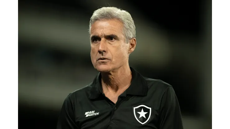 Foto: Jorge Rodrigues/AGIF - Castro analisa sequência após derrota do Botafogo
