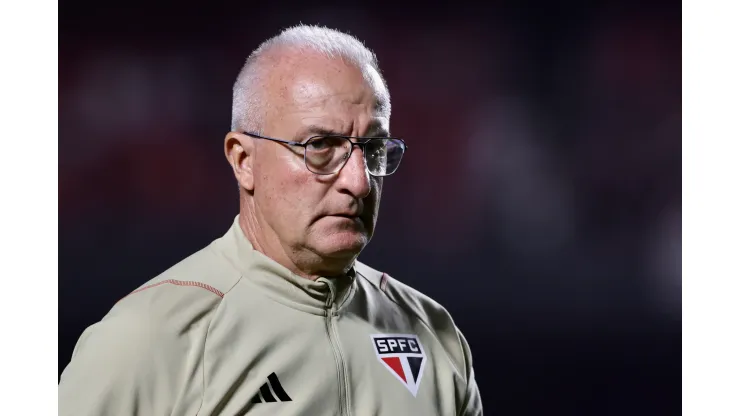 Foto: Marcello Zambrana/AGIF - Dorival aconselha São Paulo a negociar reserva
