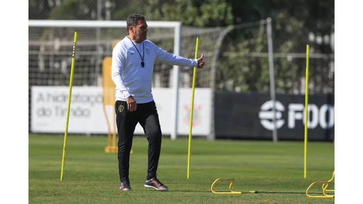 Foto: Marcello Zambrana/AGIF - Luxemburgo pode mexer no time contra o América.
