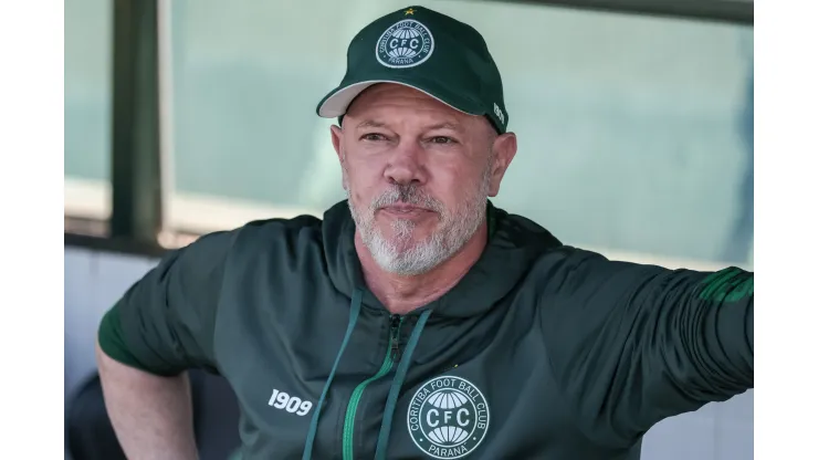 Robson Mafra/AGIF- Antônio Zago, técnico do Coritiba
