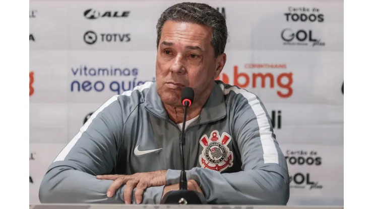 PR - CURITIBA - 24/06/2023 - BRASILEIRO A 2023, ATHLETICO-PR X CORINTHIANS - Vanderlei Luxemburgo tecnico do Corinthians durante entrevista coletiva apos a partida contra o Athletico-PR no estadio Arena da Baixada pelo campeonato BRASILEIRO A 2023. Foto: Robson Mafra/AGIF
