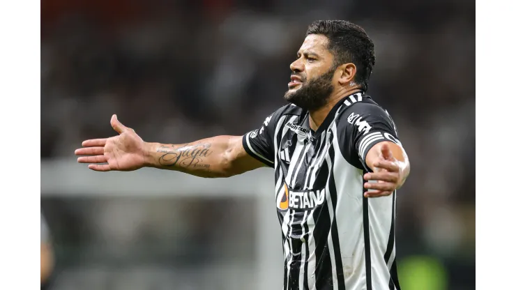 MG - BELO HORIZONTE - 17/05/2023 - COPA DO BRASIL 2023, ATLETICO-MG X CORINTHIANS - Hulk jogador do Atletico-MG reclama da arbitragem durante partida contra o Corinthians no estadio Mineirao pelo campeonato Copa do Brasil 2023. Foto: Gilson Junio/AGIF
