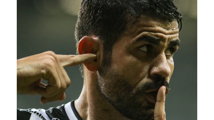 Foto: Fernando Moreno/AGIF - Diego Costa é desejado pelo Vasco.
