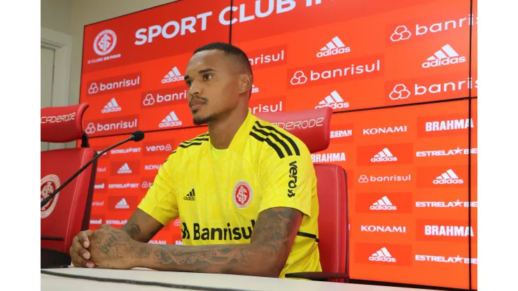 Foto: Ricardo Duarte/Internacional - John pode ser negociado pelo Internacional
