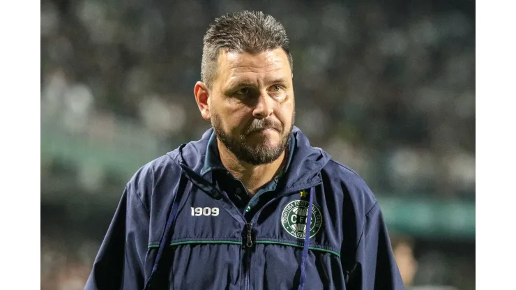 Robson Mafra/AGIF- Thiago Kosloski, técnico do Coritiba
