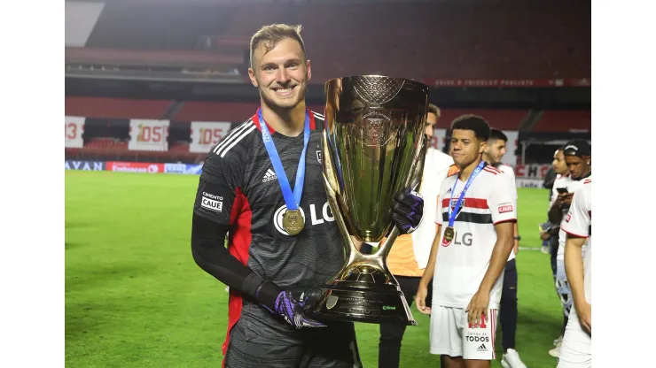 Foto: Rubens Chiri / saopaulofc.net - Lucas Perri deixou o São Paulo e hoje voa no Botafogo.
