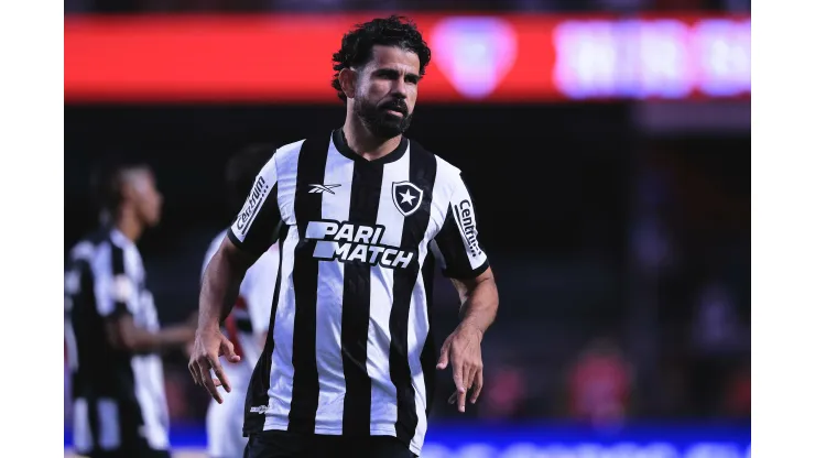 SP - SAO PAULO - 19/08/2023 - BRASILEIRO A 2023, SAO PAULO X BOTAFOGO - Diego Costa jogador do Botafogo durante partida contra o Sao Paulo no estadio Morumbi pelo campeonato Brasileiro A 2023. Foto: Ettore Chiereguini/AGIF
