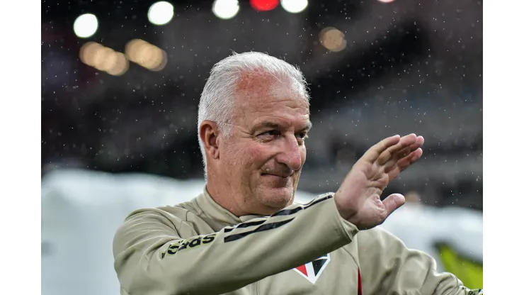 RJ - RIO DE JANEIRO - 13/08/2023 - BRASILEIRO A 2023, FLAMENGO X SAO PAULO - Dorival Junior tecnico do Sao Paulo durante partida contra o Flamengo no estadio Maracana pelo campeonato Brasileiro A 2023. Foto: Thiago Ribeiro/AGIF
