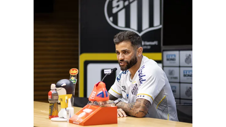 Foto: Raul Baretta/ Santos FC. - Júnior Caiçara é apresentado no Santos.
