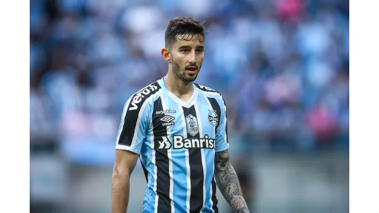 Foto: Pedro H. Tesch/AGIF - Villasanti tem situação atualizada no Grêmio.
