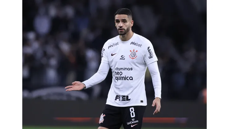 Foto: Marcello Zambrana/AGIF - Renato Augusto e +6 desfalcam o Corinthians contra o Fortaleza.
