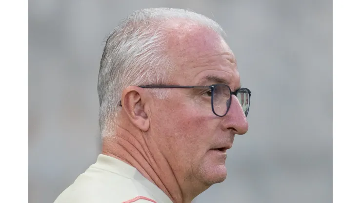 MT - CUIABA - 22/07/2023 - BRASILEIRO A 2023, CUIABA X SAO PAULO - Dorival Junior tecnico do Sao Paulo durante partida contra o Cuiaba no estadio Arena Pantanal pelo campeonato Brasileiro A 2023. Foto: Gil Gomes/AGIF
