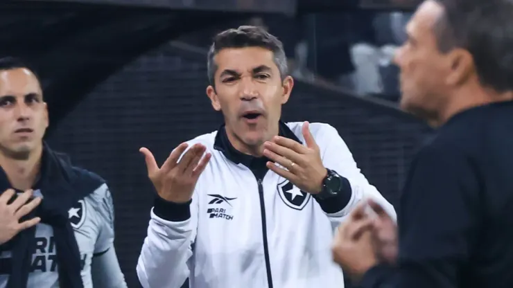 Foto: Marcello Zambrana/AGIF - Bruno Lage perde a linha em coletiva do Botafogo
