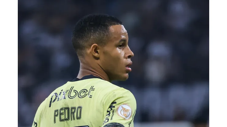 SP - SAO PAULO - 22/09/2023 - BRASILEIRO A 2023, CORINTHIANS X BOTAFOGO - Pedro jogador do Corinthians durante partida contra o Botafogo no estadio Arena Corinthians pelo campeonato Brasileiro A 2023. Foto: Marcello Zambrana/AGIF
