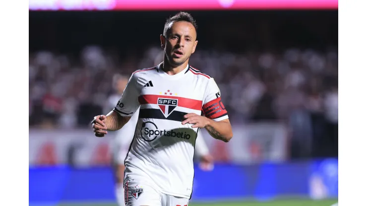 Foto: Ettore Chiereguini/AGIF - Rafinha toma atitude inusitada após título do São Paulo
